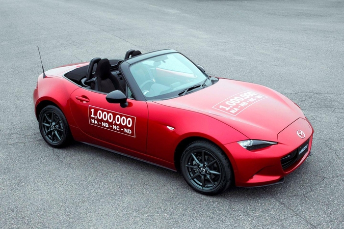 Jau pagamino milijoną "Mazda MX-5“