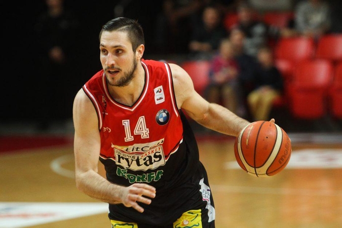 „Lietuvos rytas“ nelengvai įveikė "Lietkabelio" krepšininkus