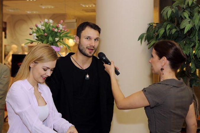 Klaipėdiečiai padėjo gaminti suknelę mūsų pasiuntinei "Eurovizijoje"