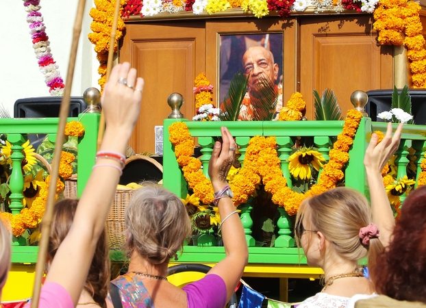 Vilniuje rengiama spalvinga taikos šventė Rathajatra