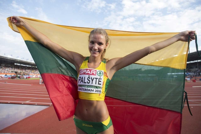 Iš akiračio dingusi A. Palšytė - apie neplanuotą pertrauką 