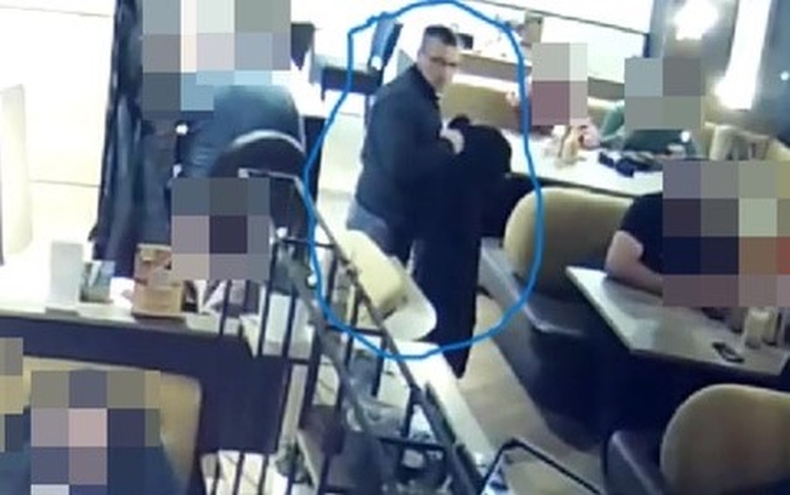 Pareigūnai aiškinasi, kas iš svetimos kišenės nugvelbė kelis šimtus eurų (padėkite atpažinti)