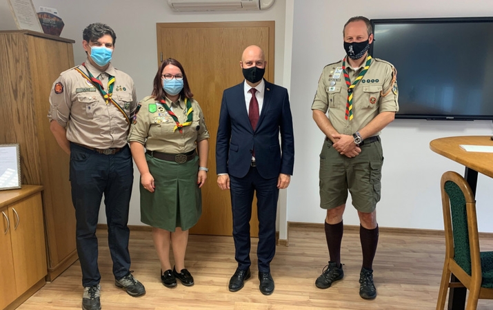 Pasirašyta Sveikatos apsaugos ministerijos ir skautų bendradarbiavimo sutartis