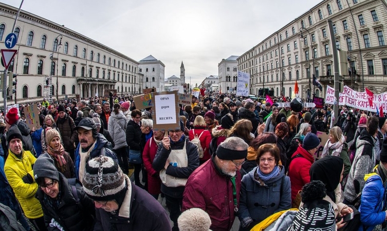 Austrija įspėja apie šalyje stiprėjantį kraštutinių dešiniųjų judėjimą