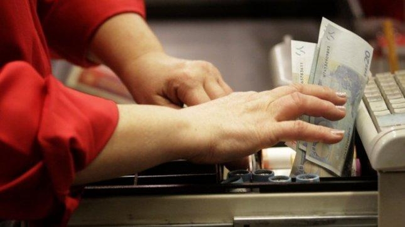 Iššūkis verslui – euro įvedimui pritaikyti kasos aparatus