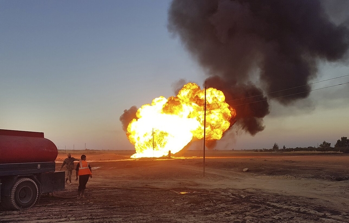 Sirijoje sprogus automobilyje padėtai bombai žuvo 16 žmonių, įskaitant tris turkų karius