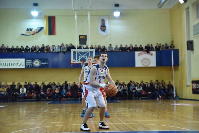 „Petrochemos-Dexteros“ krepšininkai NKL taikysis į aukščiausias vietas