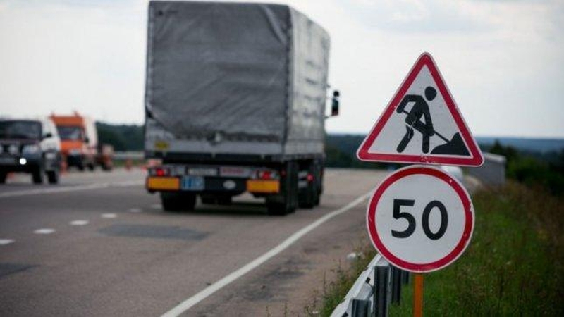 Planuose – keturios eismo juostos iki sienos su Lenkija
