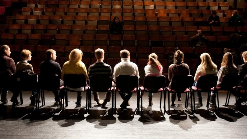 Teatro puoselėtojai pristato projektą „Dramų stalčius“