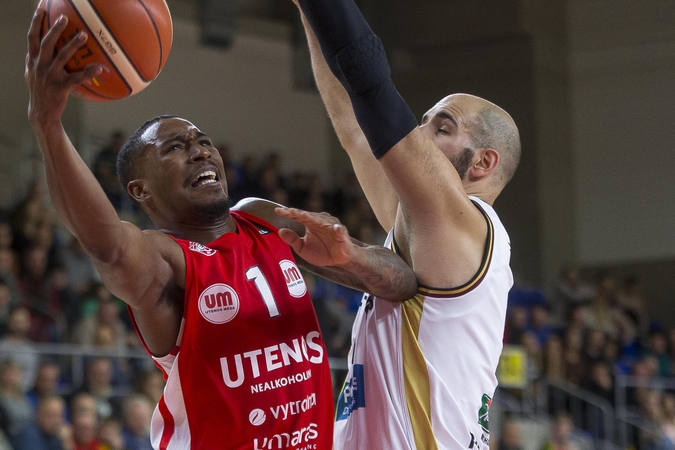 T. Dimšos vedamas „Lietkabelis“ išsivežė svarbų tašką iš Utenos
