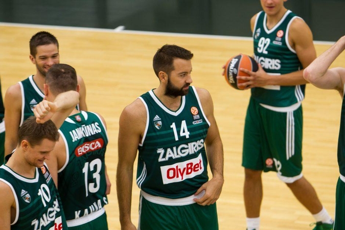 Sėkmingas sezono startas: "Žalgirio" krepšininkai svečiuose patiesė "Šiaulius"