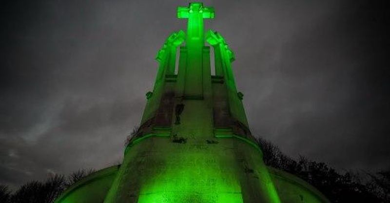 Šv. Patriko dieną Vilnius nušvito žaliai