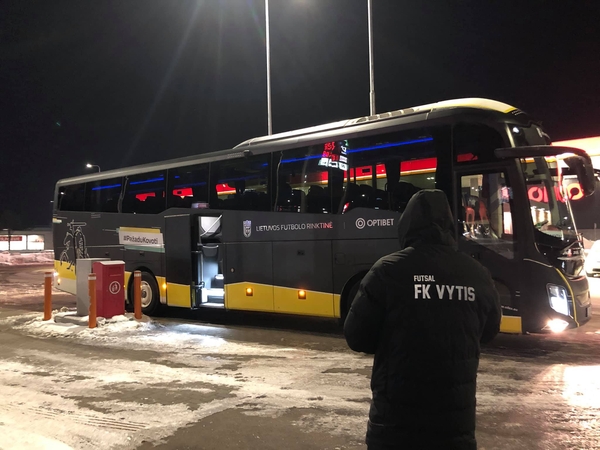 Lietuviai į Maskvą išvyko autobusu