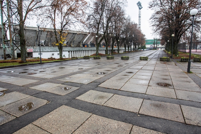 Ideali vieta V.Aleknos skulptūrai – prie S.Dariaus ir S.Girėno stadiono.