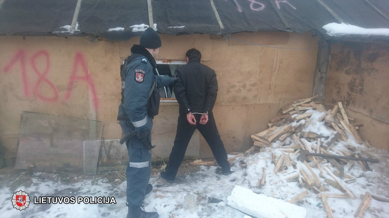 Policija krėtė taborą: įkliuvo ir pardavėjai, ir pirkėjai