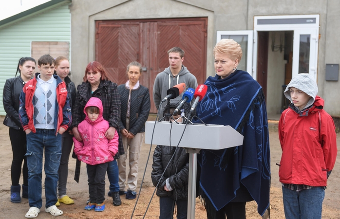 Prezidentė: globos įstaigos verčia vaikus įkaitais