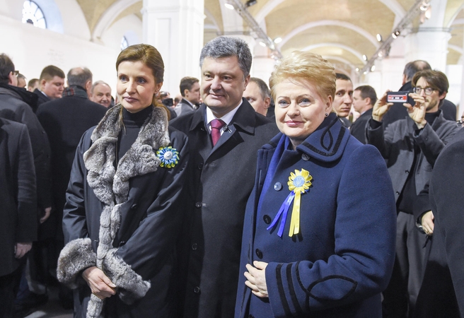 Prezidentė: Lietuva palaiko Ukrainos žmones, ir šiandien ginančius Maidano idealus
