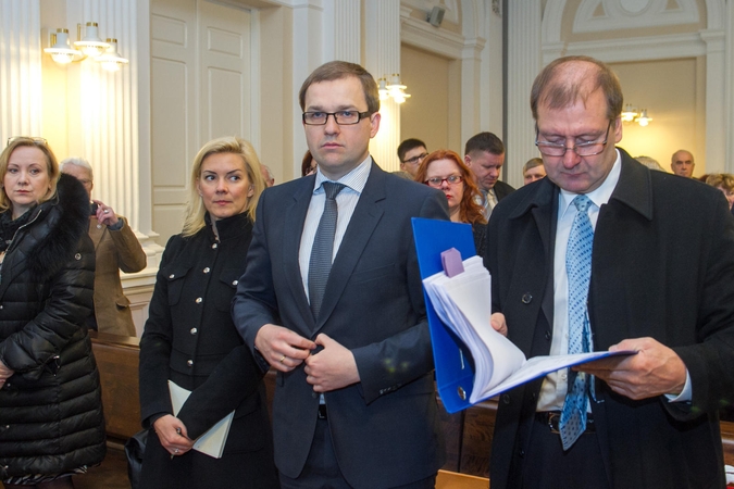 Darbo partijos byloje – šūsnis skundų