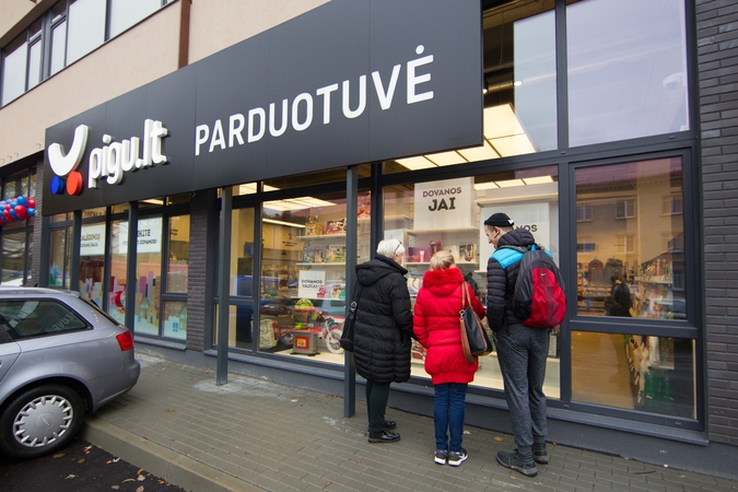 „Pigu.lt“ fizinėje parduotuvėje – elektroninės etiketės 