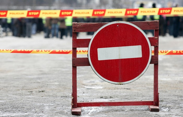 Bus uždarytas eismas Vėžaičių viaduku