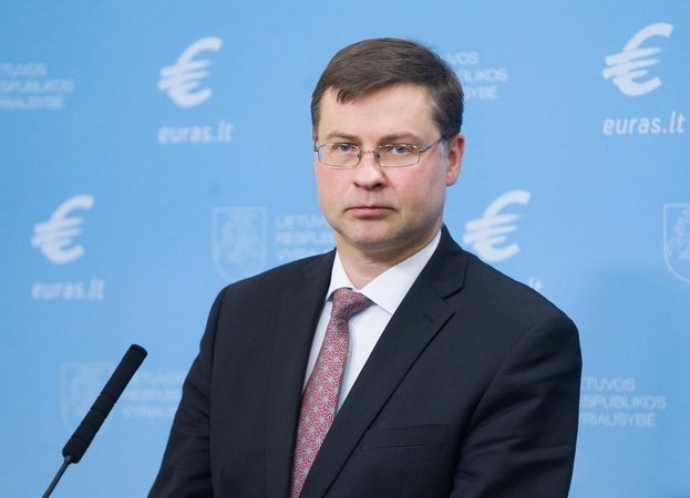 V. Dombrovskis: Lietuva turėtų sumažinti biudžeto deficitą
