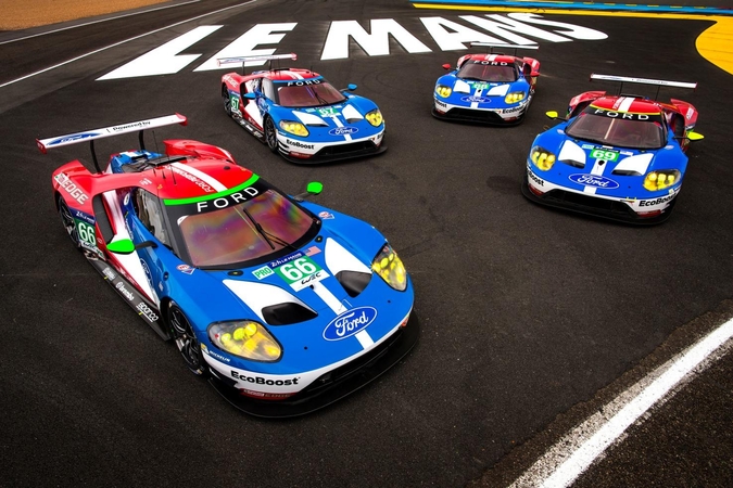 „Ford“ vėl laimėjo prieš „Ferrari“