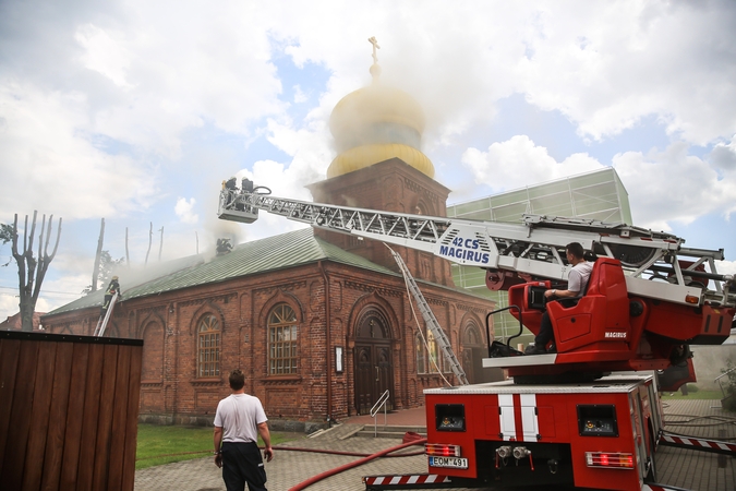 Per gaisrą nukentėjusioms cerkvės ikonoms – 30 tūkst. litų