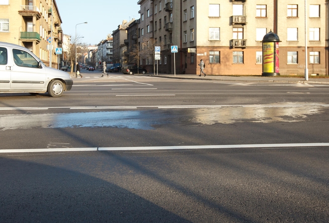 Kas gatvėje išliejo ledą?