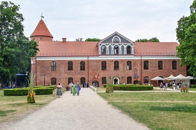 Raudondvaris skelbiamas mažąja Lietuvos kultūros sostine (renginių sąrašas)