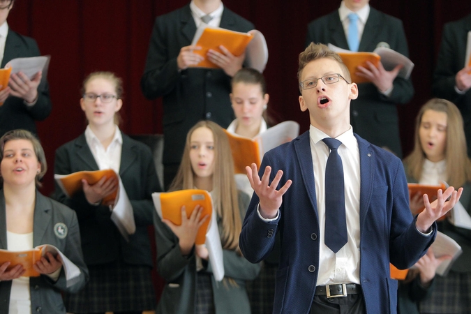 Kaune nuaidėjo mišrių chorų konkursas "Dainuok ir keliauk 2016"