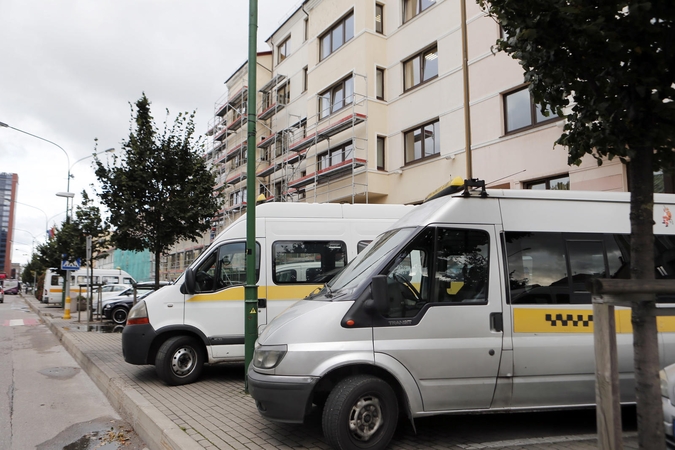 „Gesinamas gaisras“ dėl maršrutinių taksi