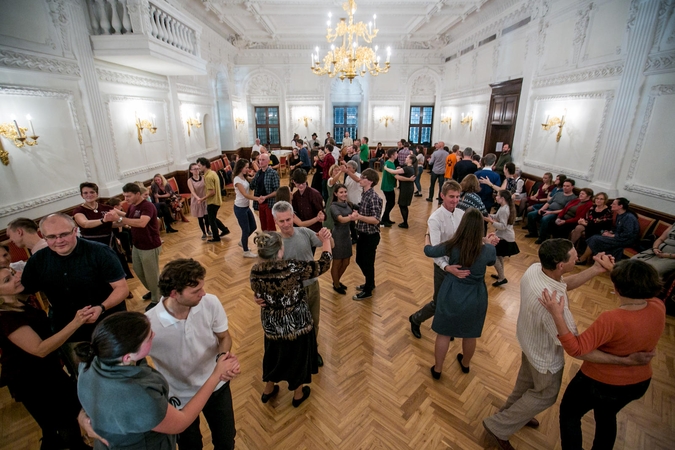 Kokį velnią jie toj rotušėj daro?