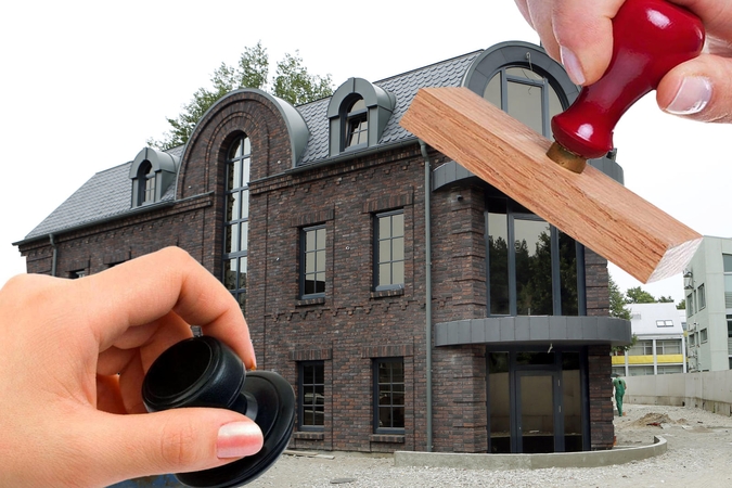 Architektų bendruomenė kritiškai įvertino kolegos S.Juškos statybos projektą Palangoje, Tvenkinių gatvėje, ir Architektų profesinio atestavimo komisijai rekomendavo stabdyti jo kvalifikacijos atestato galiojimą.