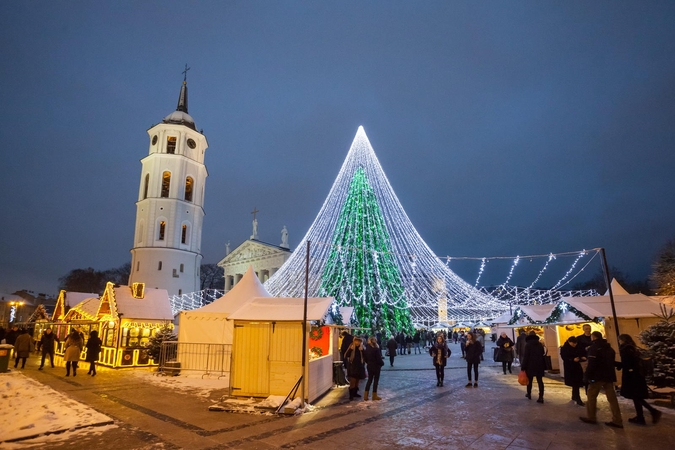 Kalėdų miestelis Katedros aikštėje atsisveikina iki kitų metų