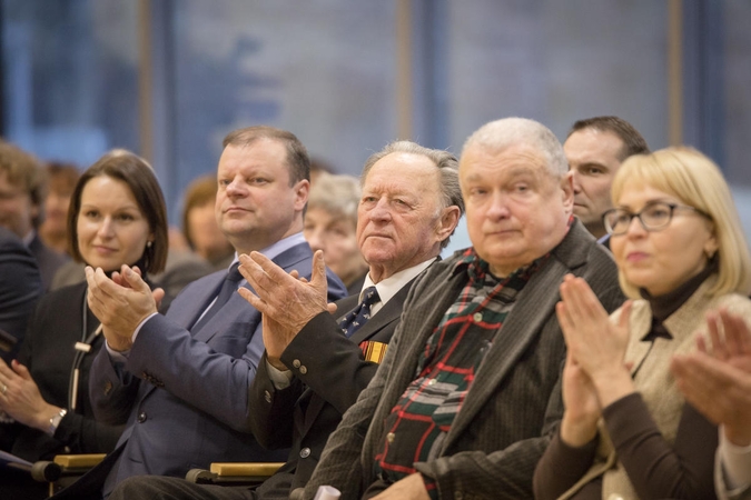 Premjeras susitiko su Sausio 13-osios nukentėjusiųjų draugija