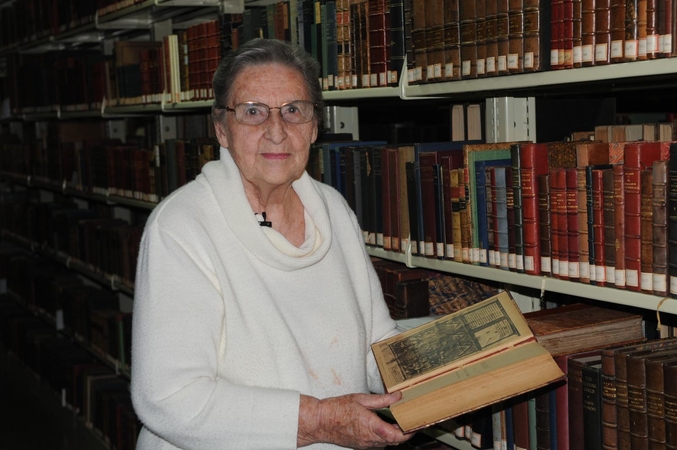 J.Statkutė de Rosales.