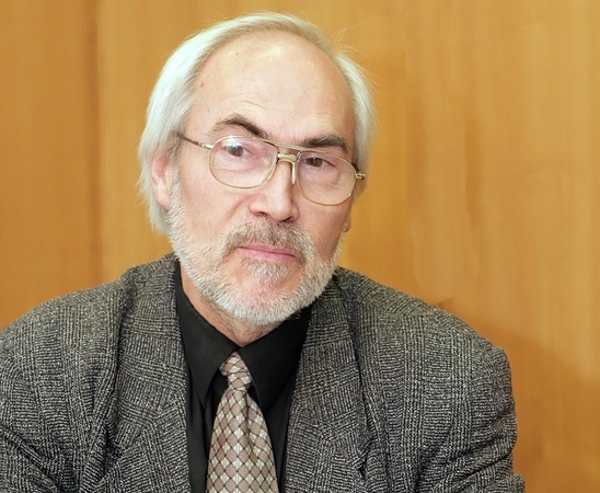 A.Šumskis.