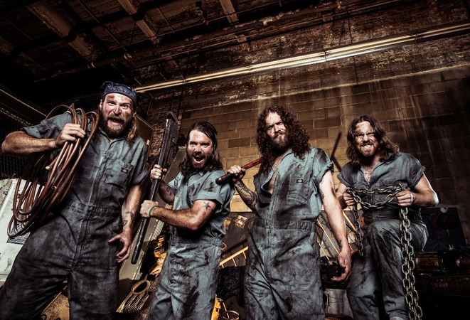 Kas jie – „Nickelback“ koncertą pradėsiantys rokeriai „Monster Truck“?
