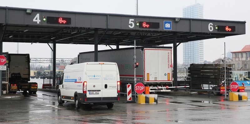 Naujovė: skaitmeniniai uosto vartai krovininiam transportui į jūrų keltus.