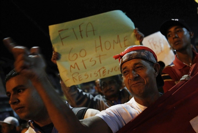 Prieš Pasaulio futbolo čempionatą Brazilijoje – protestų banga