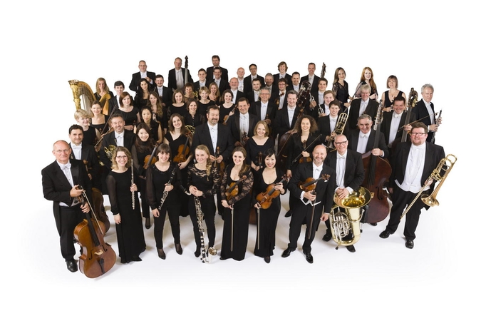 Karališkasis filharmonijos orkestras – Operos teatro scenoje
