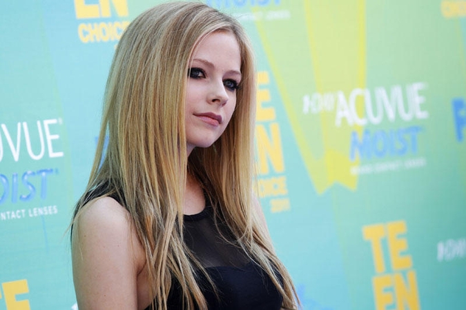Holivude užpulta kanadiečių rokerė Avril Lavigne
