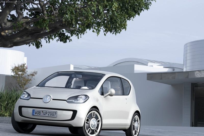 Vagys įžūlėja ir renkasi brangesnes automobilių detales