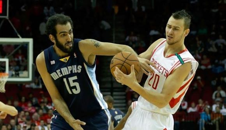 NBA: permainų blaškomas D. Motiejūnas pagaliau pakilo nuo suolo 