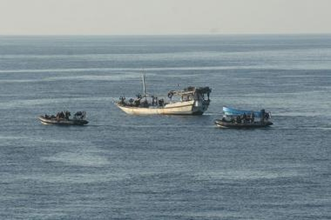 Somalio piratų užgrobto tanklaivio įgula su lietuviu paleista