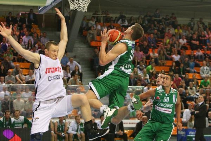 "Žalgiris" užtikrintai žengė į LKL finalą