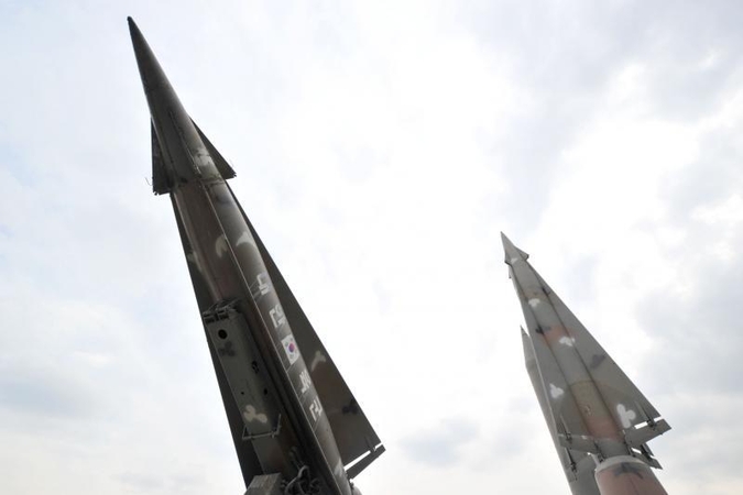 Seulas: Šiaurės Korėjos raketa gali nuskristi 10 tūkst. kilometrų