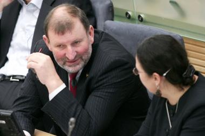 Prezidentė nekomentuoja J.Šimėno veiklos, nes sako negalinti vertinti parlamentarų