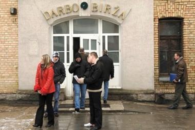 Bedarbių gretas papildė per 7 tūkst. naujų bedarbių