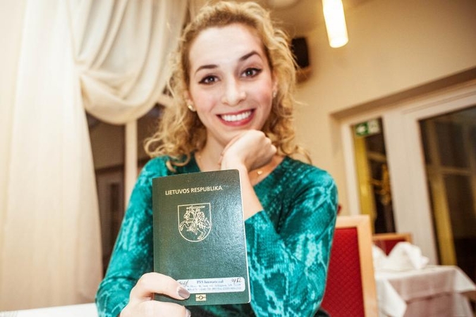 Siūloma nesuteikti Lietuvos pilietybės čiuožėjai I. Tobias